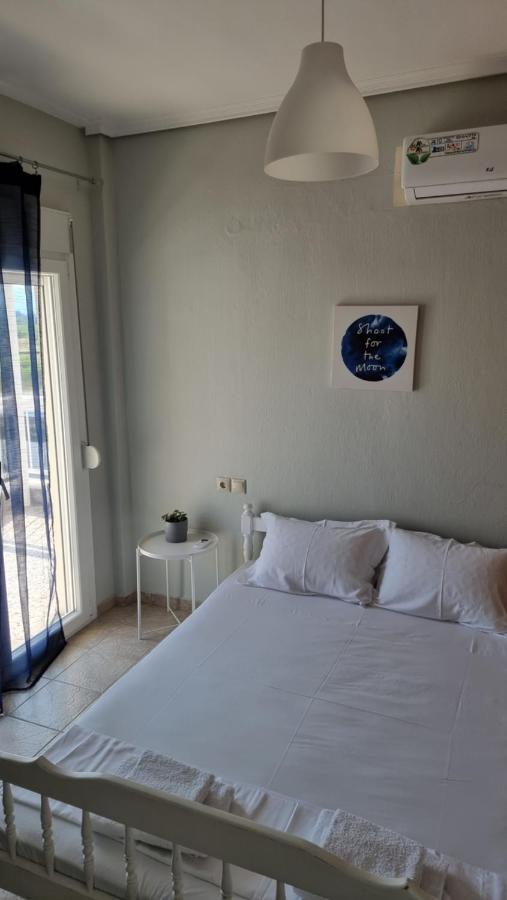 Seaside Luxury Suites By Sarigianni Paralía Eksteriør billede
