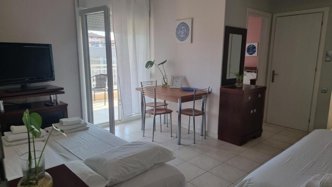 Seaside Luxury Suites By Sarigianni Paralía Eksteriør billede